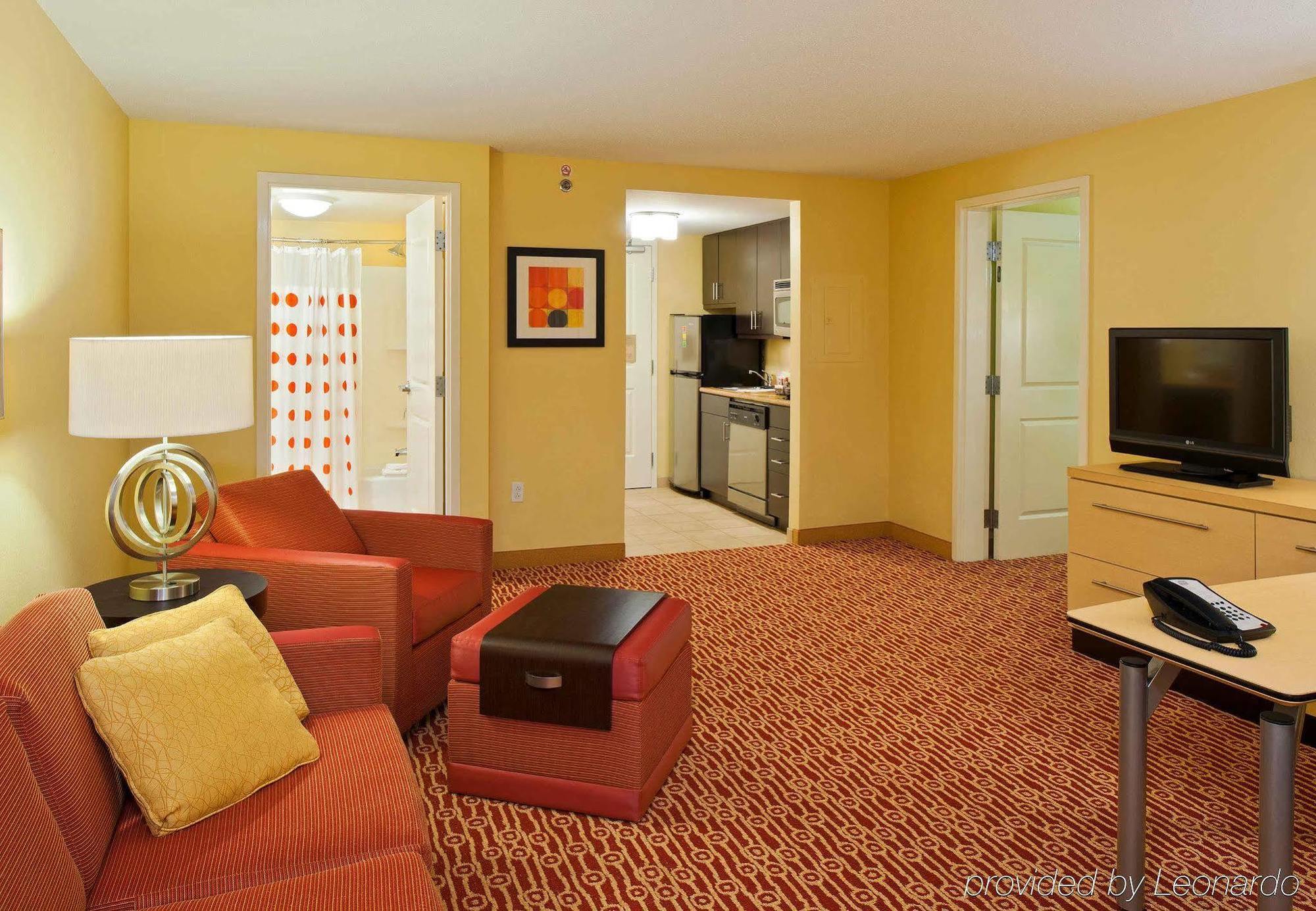 Towneplace Suites By Marriott Bethlehem Easton/Lehigh Valley Hollo Exterior photo